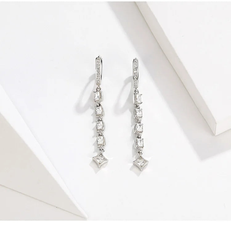 Glamour Sparkling Earrings